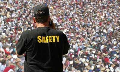 Professional Crowd Control Services for Safe and Organized Events