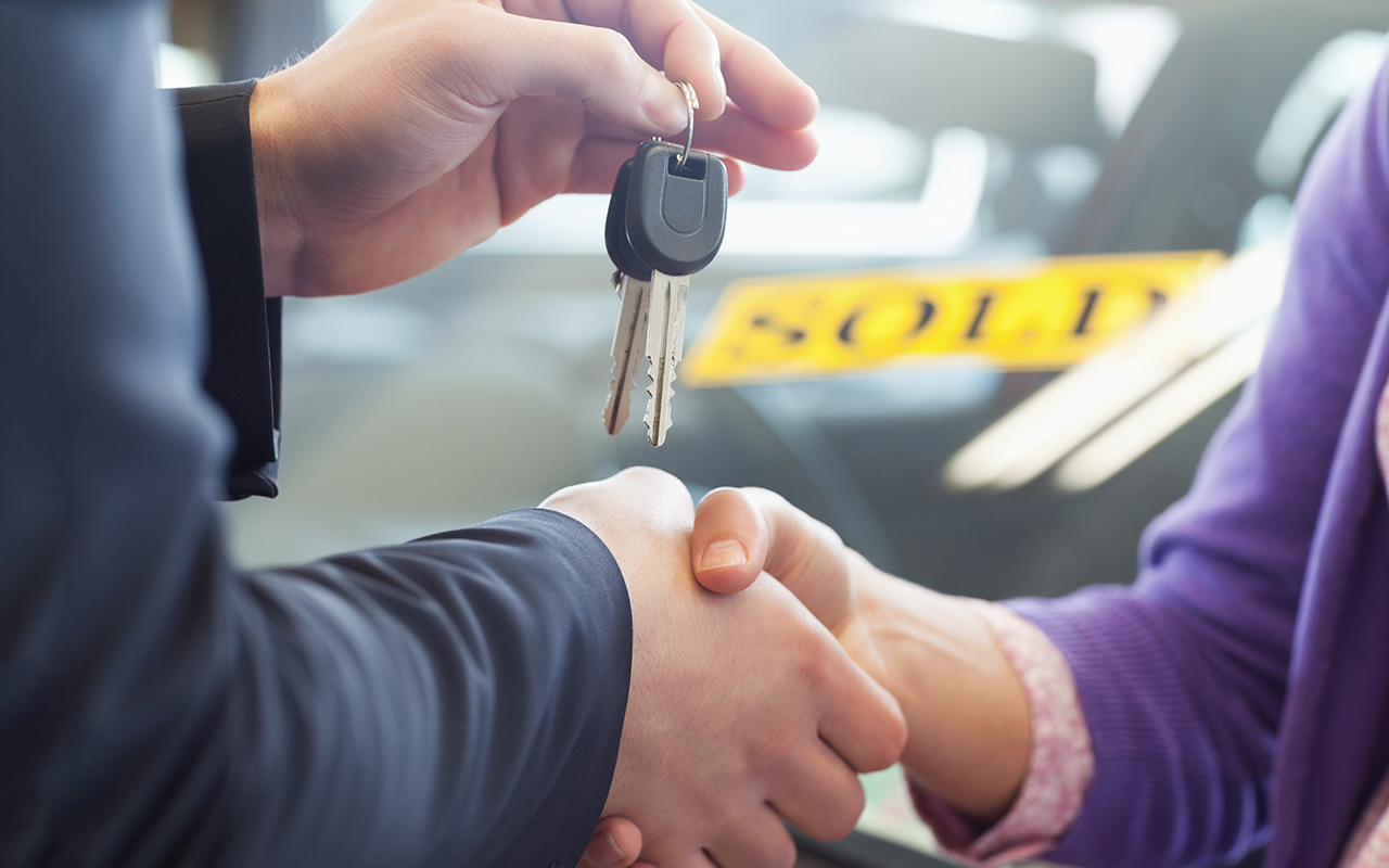 Pre owned car seller in Ghaziabad